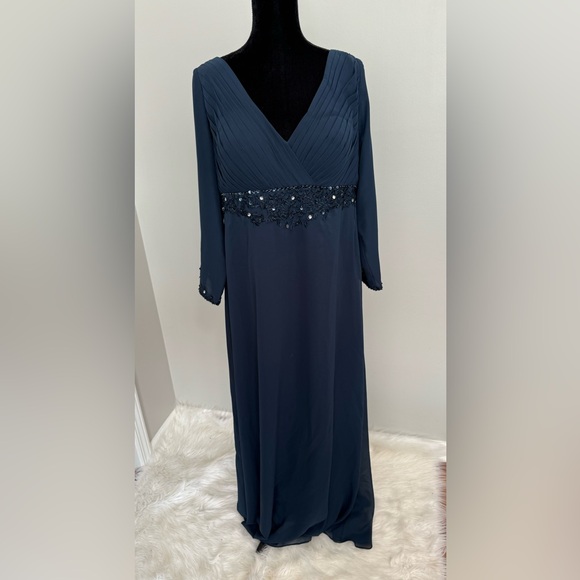 Navy Blue Mother’s Wedding Dress - Picture 1 of 10